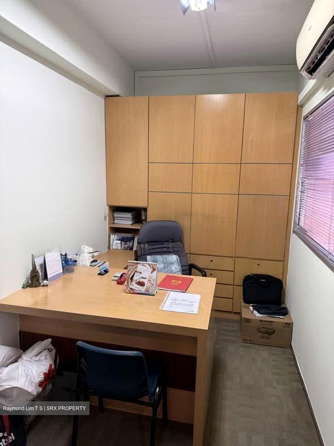 Hong Kah Point (D22), Retail #636299381